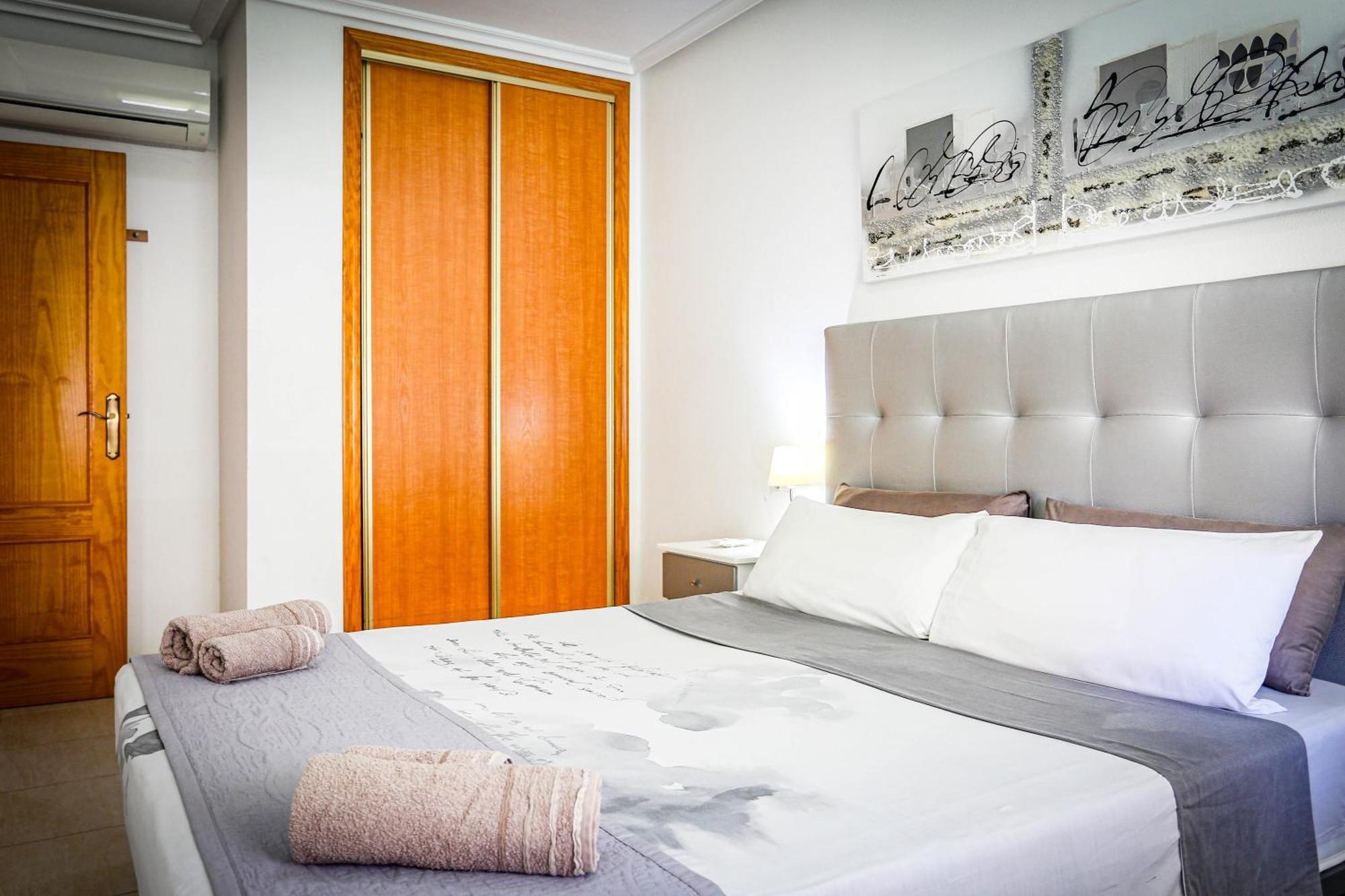 Cabo Roig La Rotonda, Pool, Beach & Comfort Eksteriør bilde